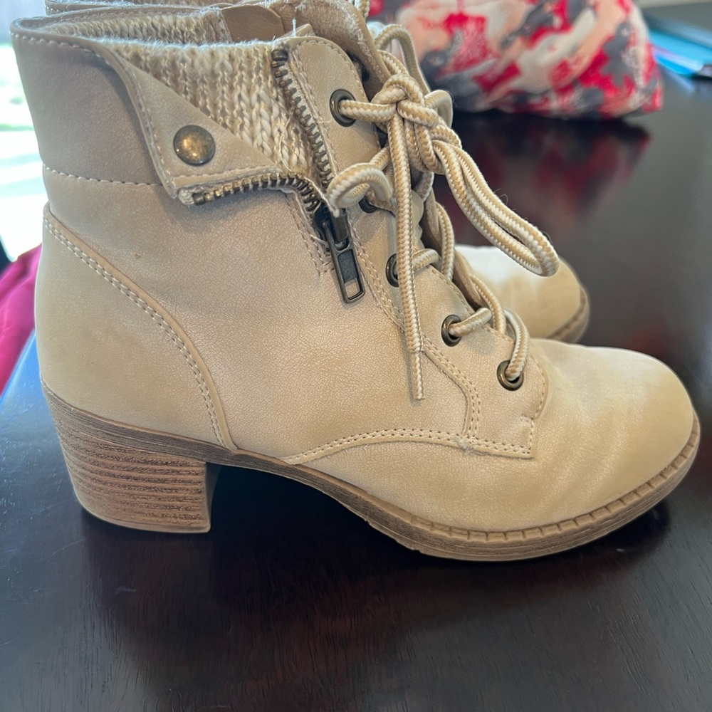 GIRLS'
Jellypop Harlem. Size 3
